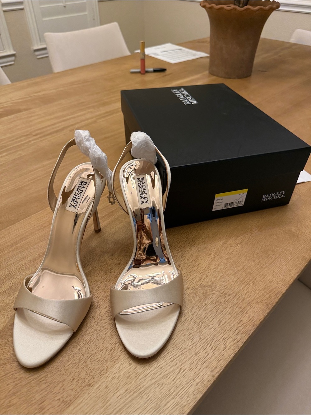 Badgley Mischka Tiffany Stiletto Glamour Sandal- Ivory